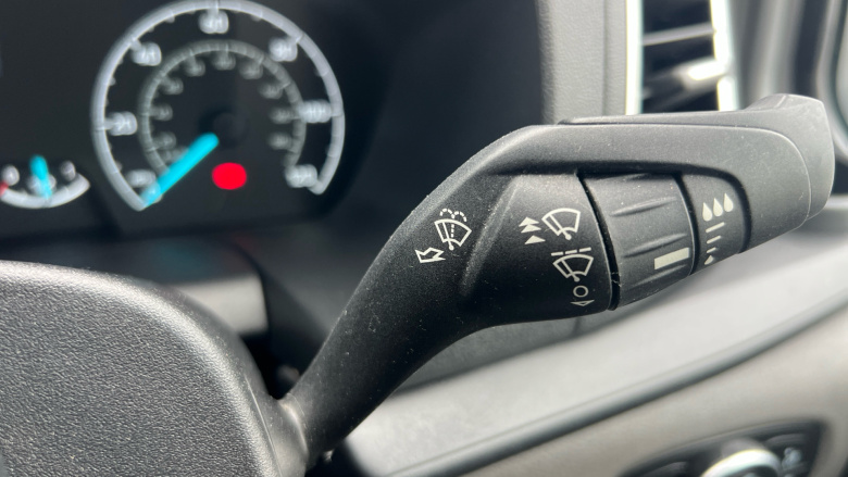 Ford Transit Custom 280 L1 Diesel Fwd 2.0 EcoBlue 130ps Low Roof Limited Van